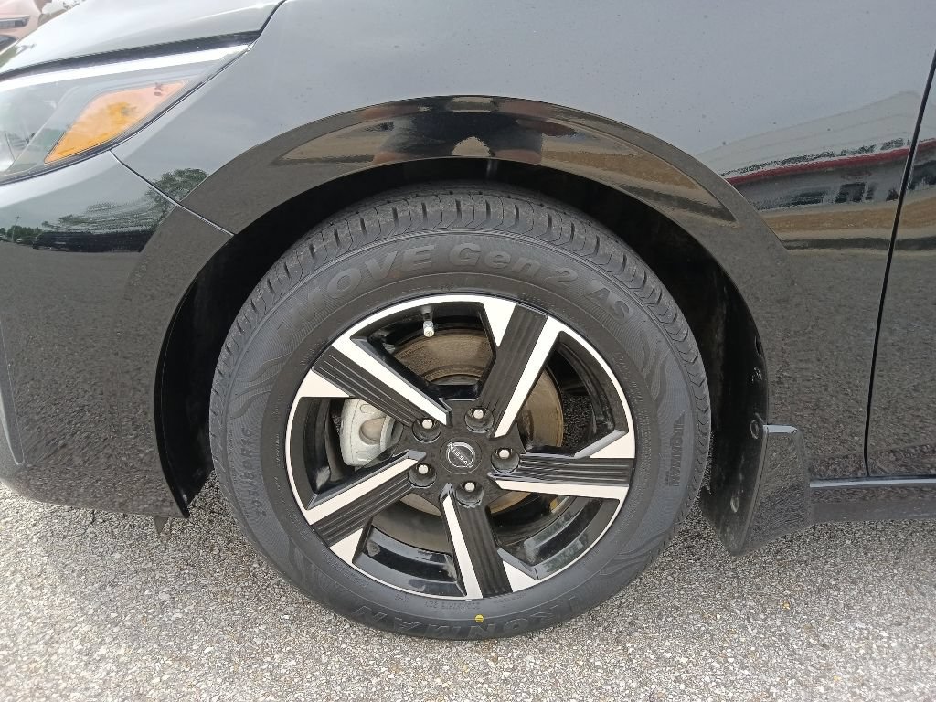 Used 2025 Nissan Sentra SV w/ Trunk Package FWD image 10