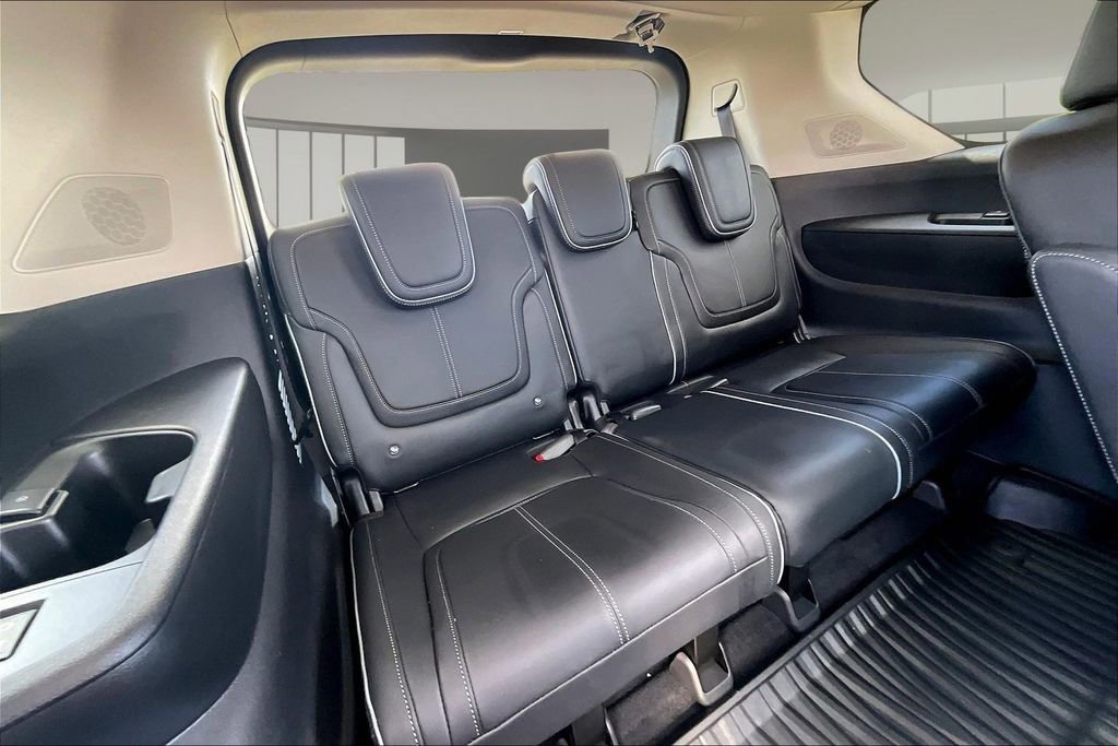 Used 2025 INFINITI QX80 Sensory AWD/4WD image 30