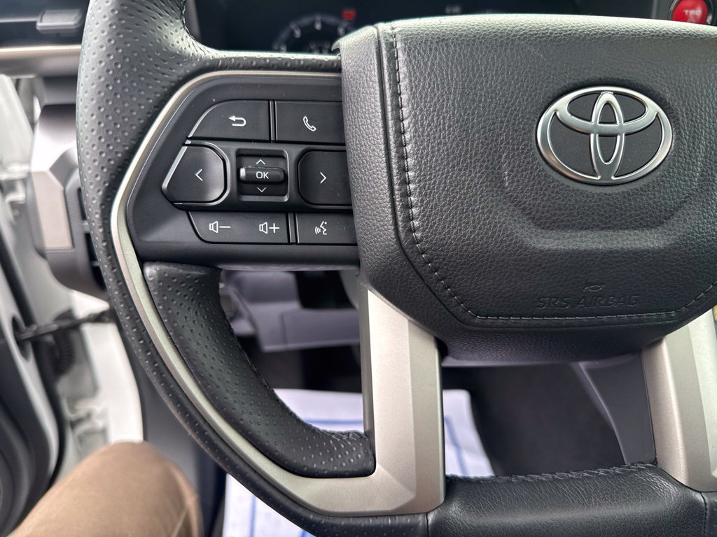 Used 2025 Toyota 4Runner TRD Off-Road Premium AWD/4WD image 19