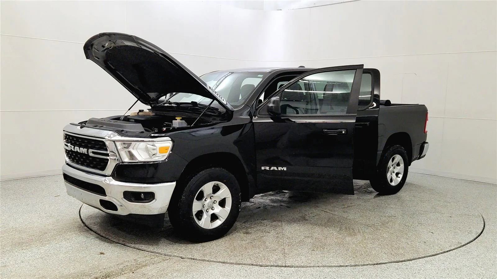 Used 2022 RAM 1500 Big Horn image 10