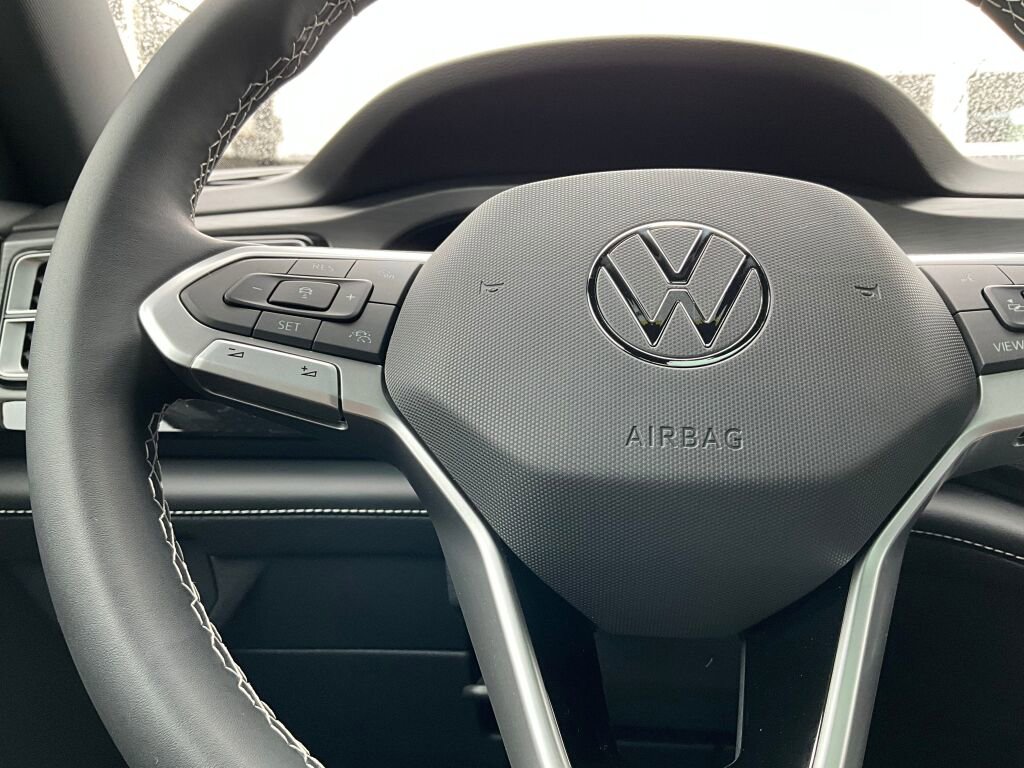 New 2025 Volkswagen Atlas Cross Sport SE image 24