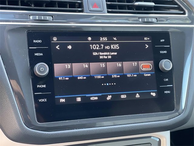 Used 2022 Volkswagen Tiguan SE image 10