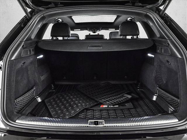 Used 2023 Audi SQ5 Premium Plus w/ Premium Plus Package AWD/4WD image 6