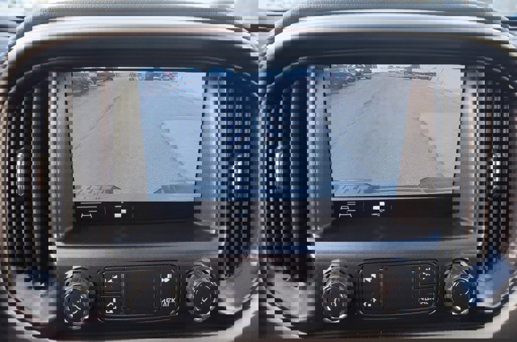 Used 2020 Chevrolet Colorado Z71 image 24