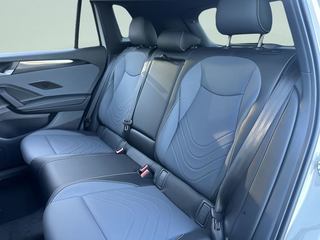 New 2026 Volkswagen Tiguan SE R-Line image 23