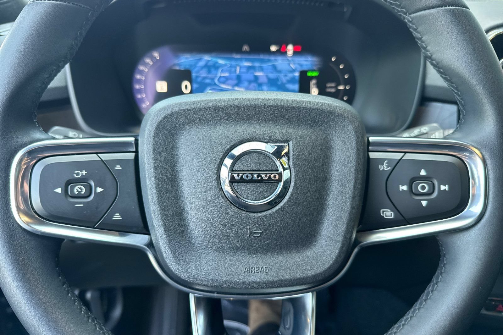 Used 2023 Volvo XC40 Recharge Ultimate AWD/4WD image 26