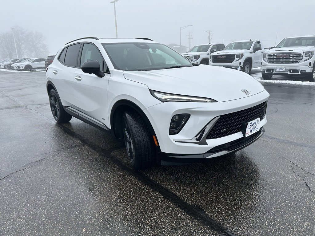 New 2025 Buick Envision Sport Touring image 7