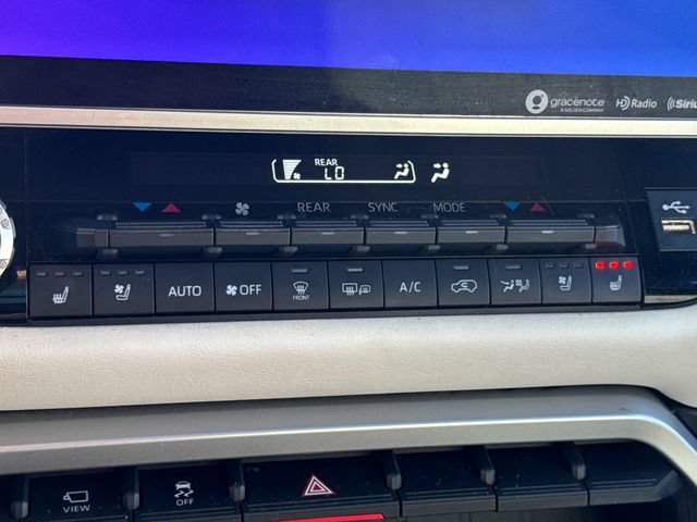 Used 2023 Toyota Sequoia Capstone AWD/4WD image 25