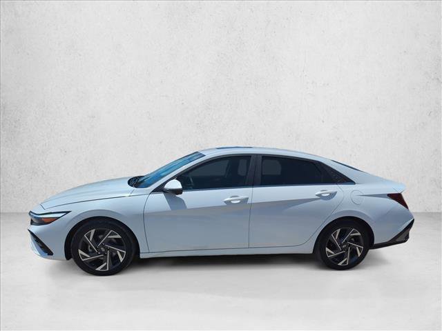 Used 2024 Hyundai Elantra Limited FWD image 8