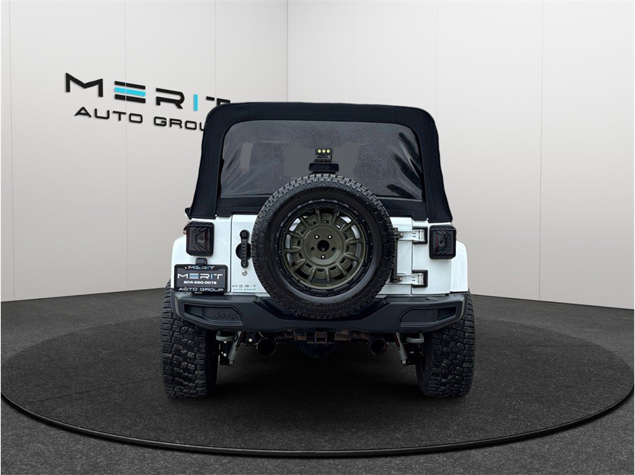 Used 2016 Jeep Wrangler Unlimited Rubicon Hard Rock AWD/4WD image 8
