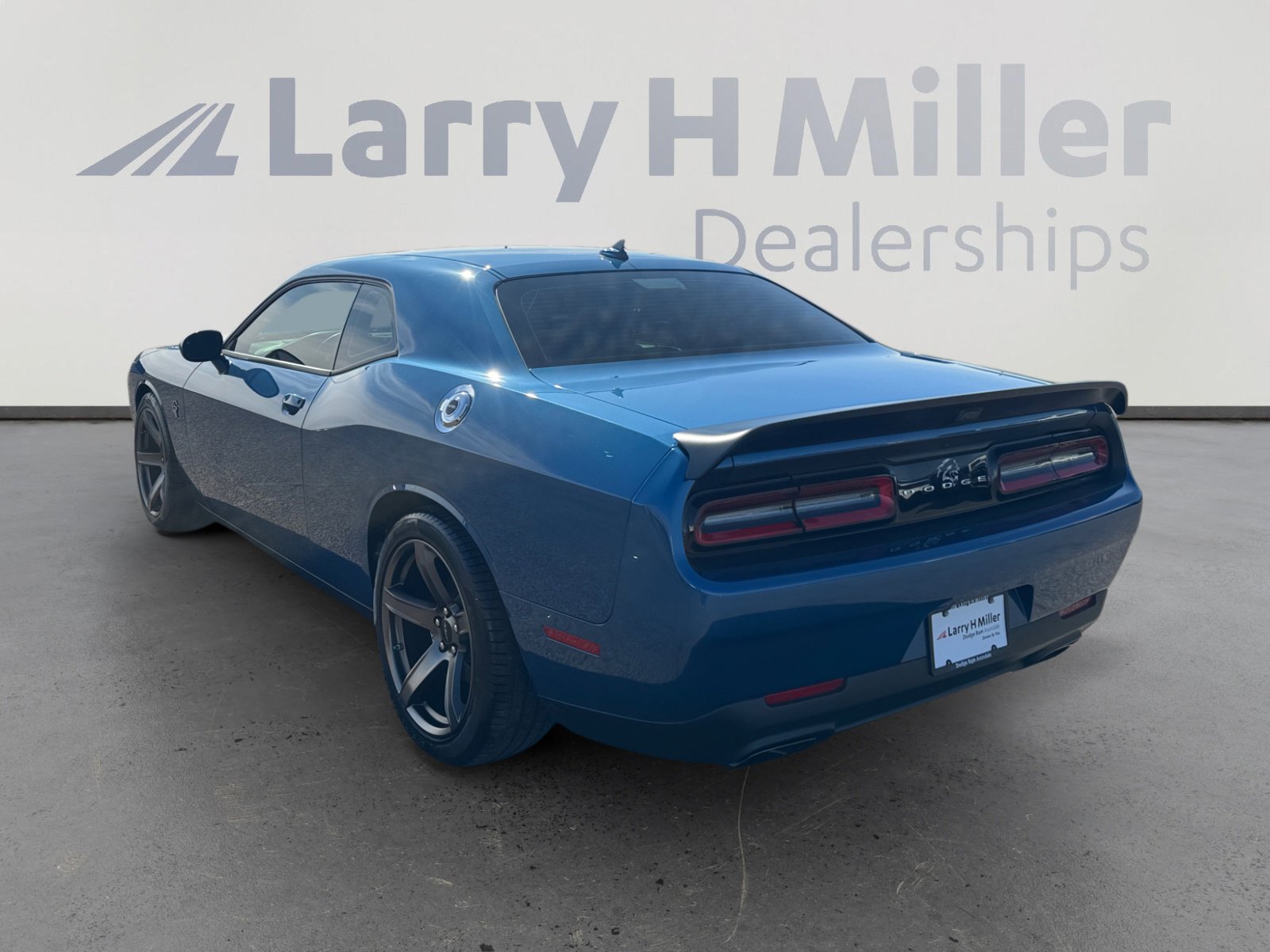Used 2023 Dodge Challenger SRT Hellcat image 3