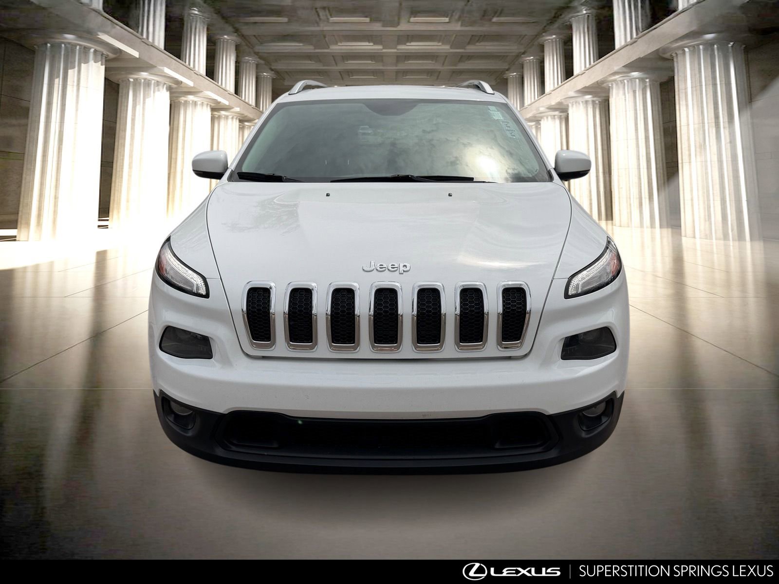 Used 2018 Jeep Cherokee Latitude Plus w/ Comfort/Convenience Group FWD image 5