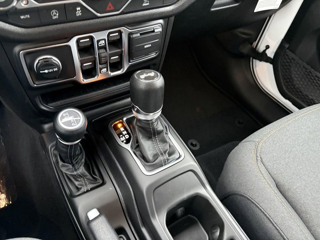 New 2026 Jeep Wrangler Unlimited Sport AWD/4WD image 15