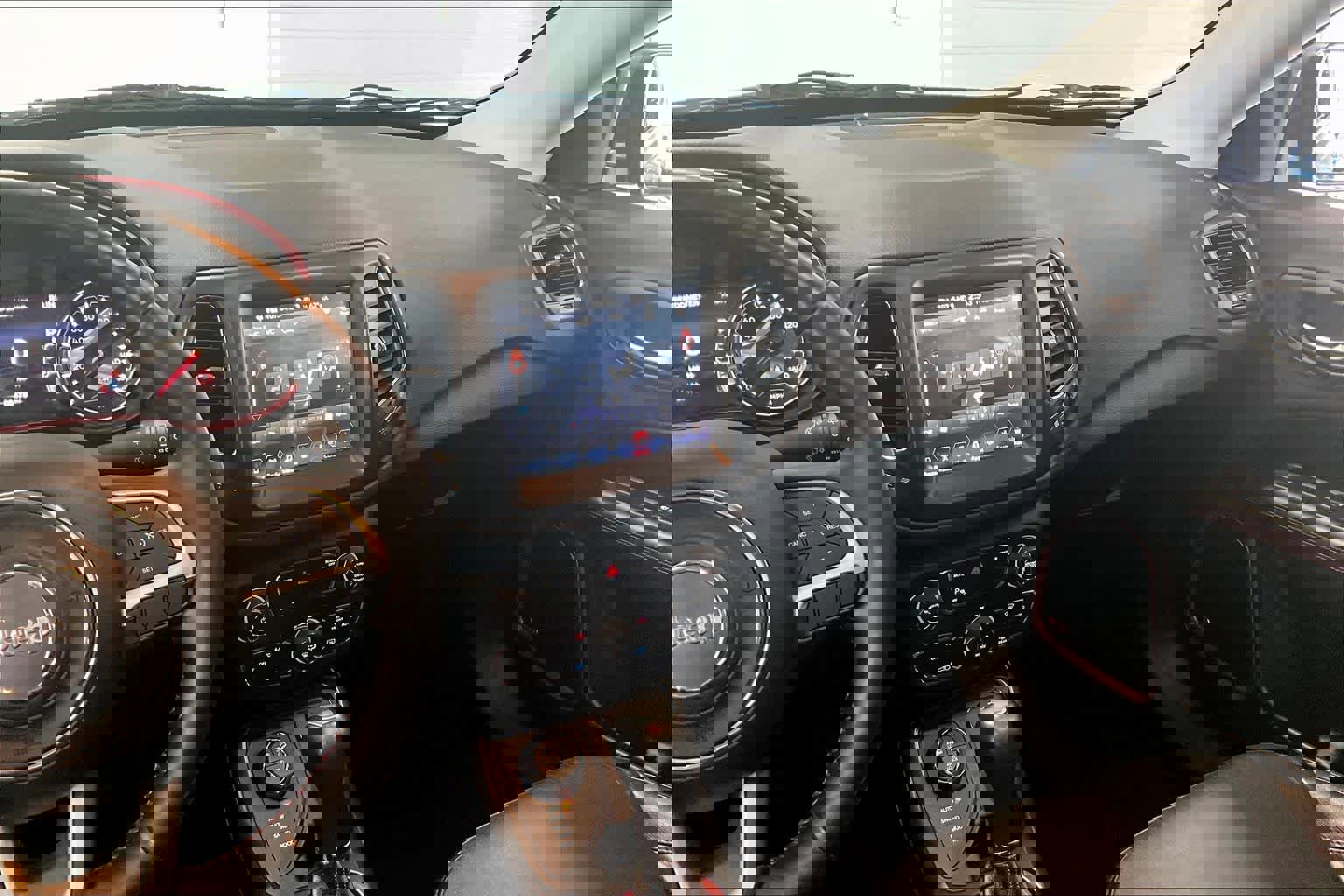 Used 2017 Jeep Compass Trailhawk w/ Leather Interior Group image 14