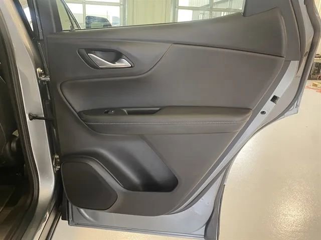 Used 2025 Chevrolet Blazer LT image 21