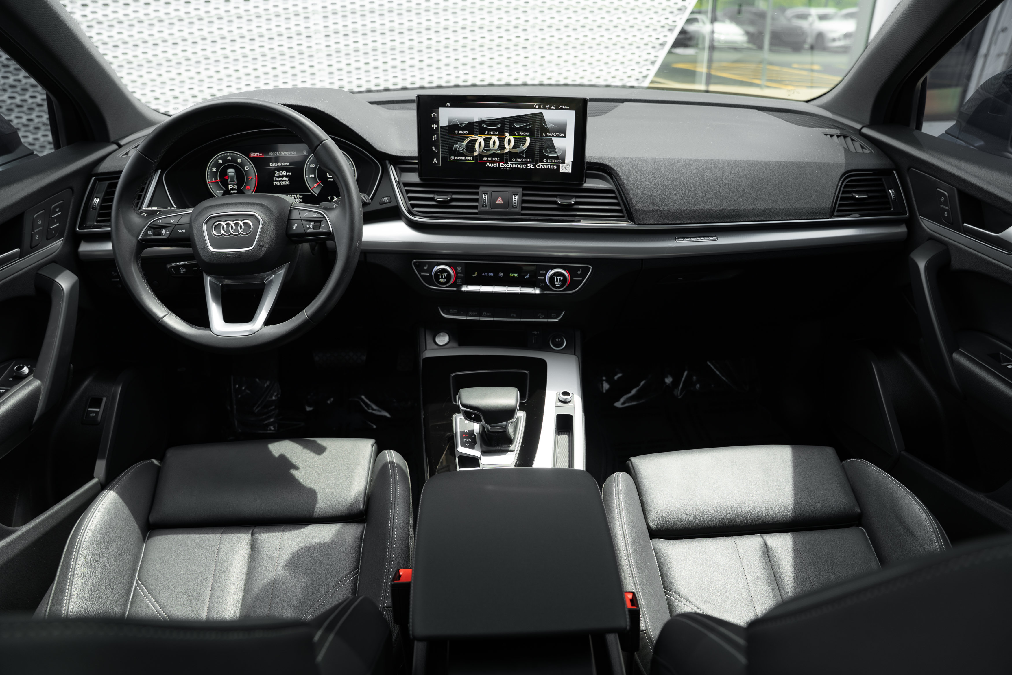 Certified 2025 Audi Q5 2.0T Premium w/ Convenience Plus Package AWD/4WD image 8