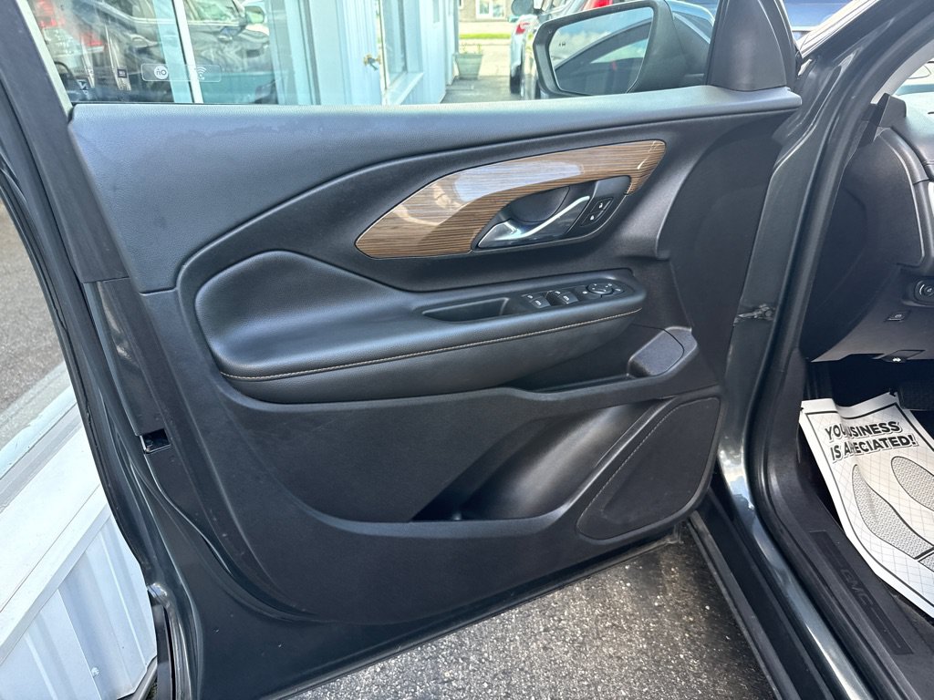 Used 2019 GMC Terrain SLE w/ Driver Convenience Package FWD image 11