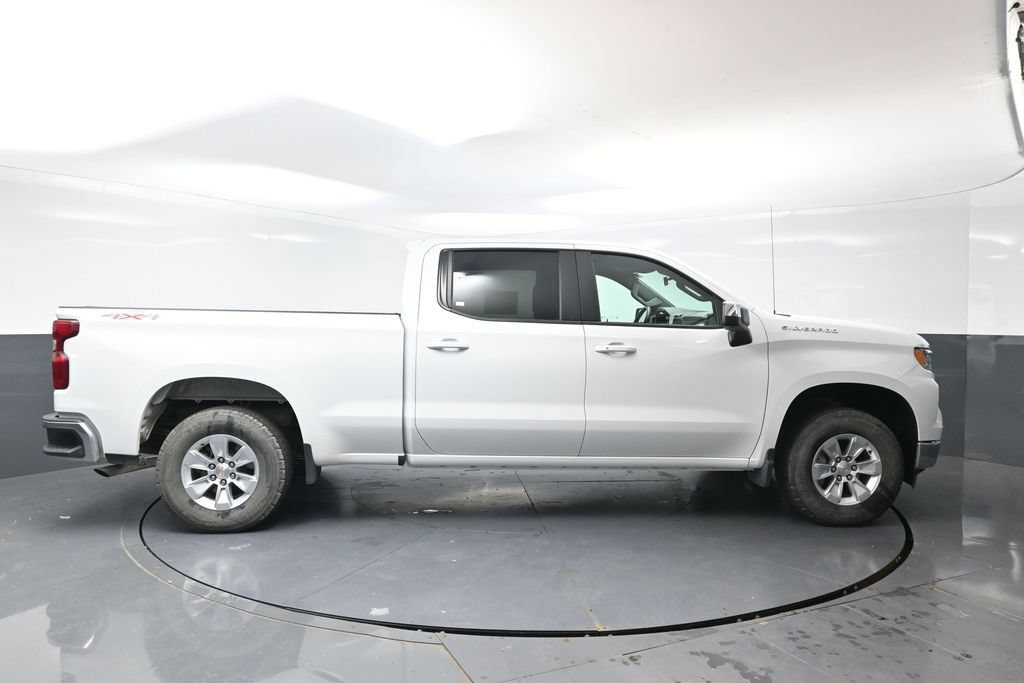Used 2025 Chevrolet Silverado 1500 LT w/ Work Truck Package AWD/4WD image 3