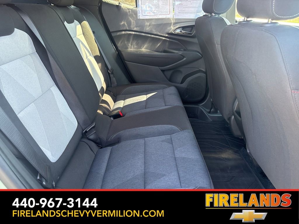 Certified 2024 Chevrolet Trax RS w/ Driver Confidence Package image 33