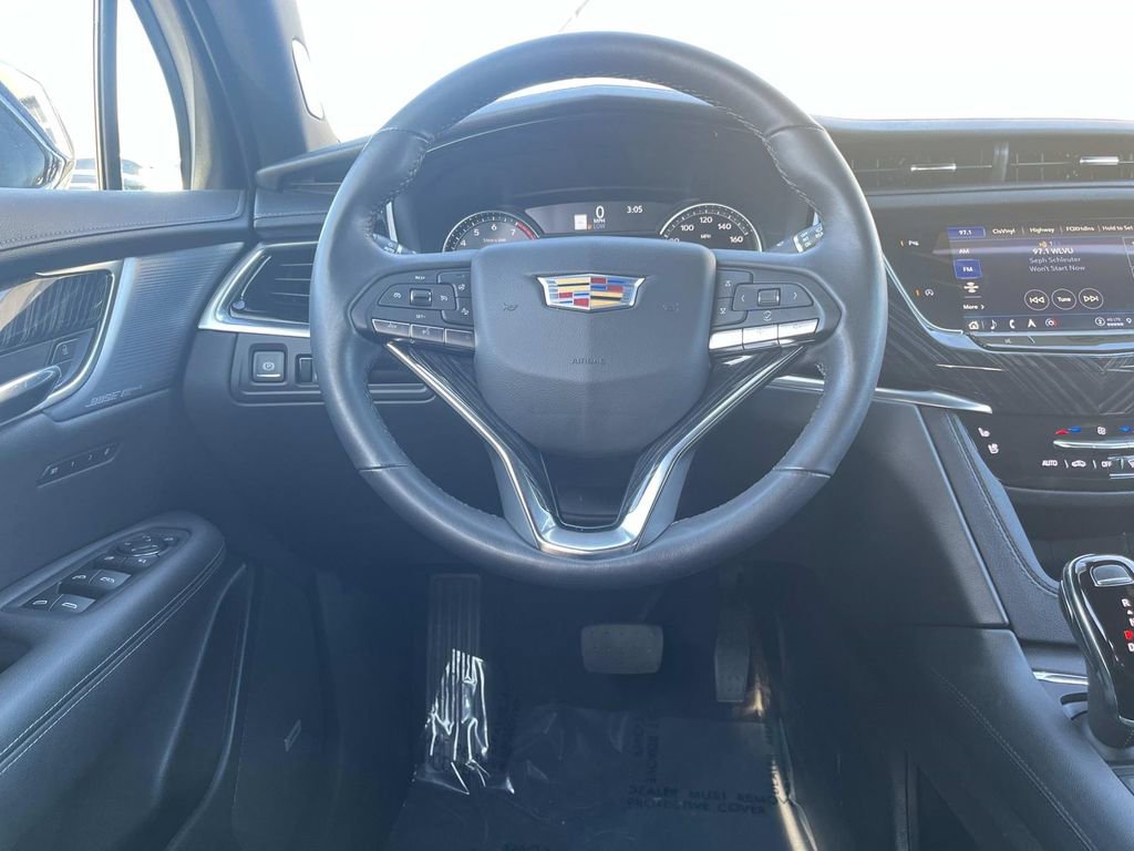 Certified 2024 Cadillac XT6 Premium Luxury w/ LPO, Floor Liner Package AWD/4WD image 14