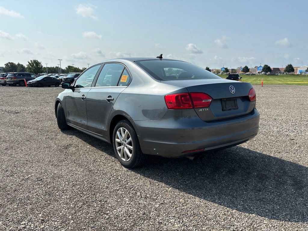 Used 2013 Volkswagen Jetta SE FWD image 9