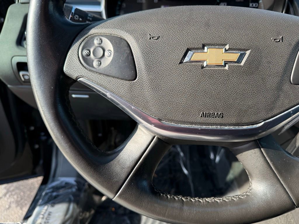 Used 2017 Chevrolet Impala LT image 9