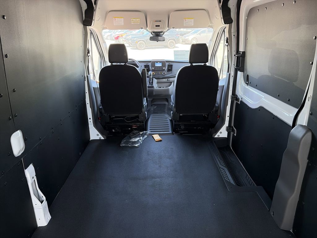 New 2024 Ford Transit 250 148 Medium Roof w/ Load Area Protection Package RWD image 21