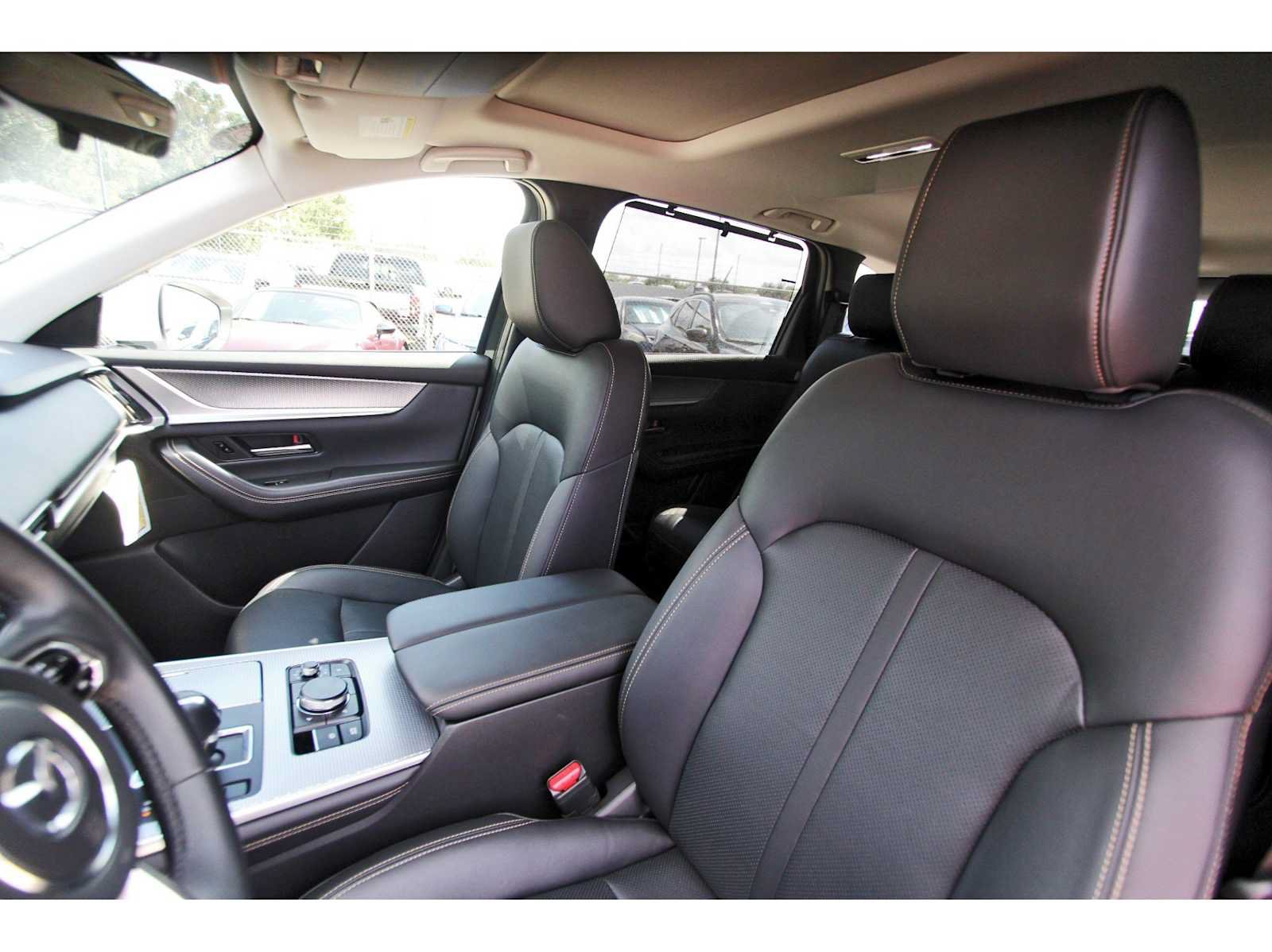 Certified 2026 MAZDA CX-90 3.3 Turbo w/ Preferred Package AWD/4WD image 12