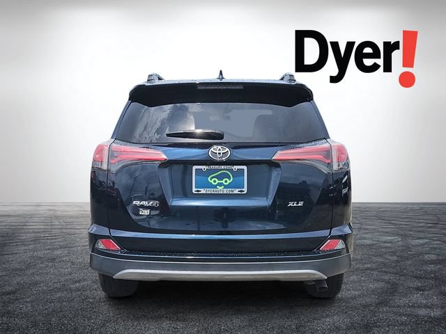 Used 2017 Toyota RAV4 XLE FWD image 5