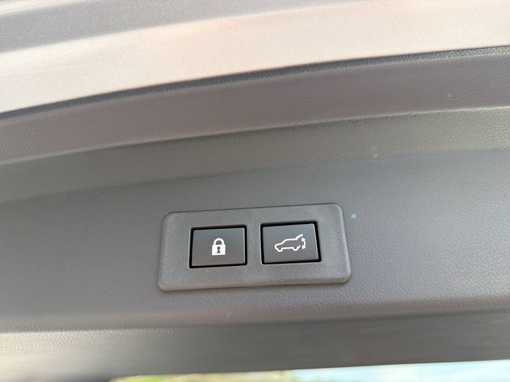 New 2026 Subaru Ascent Limited AWD/4WD image 32