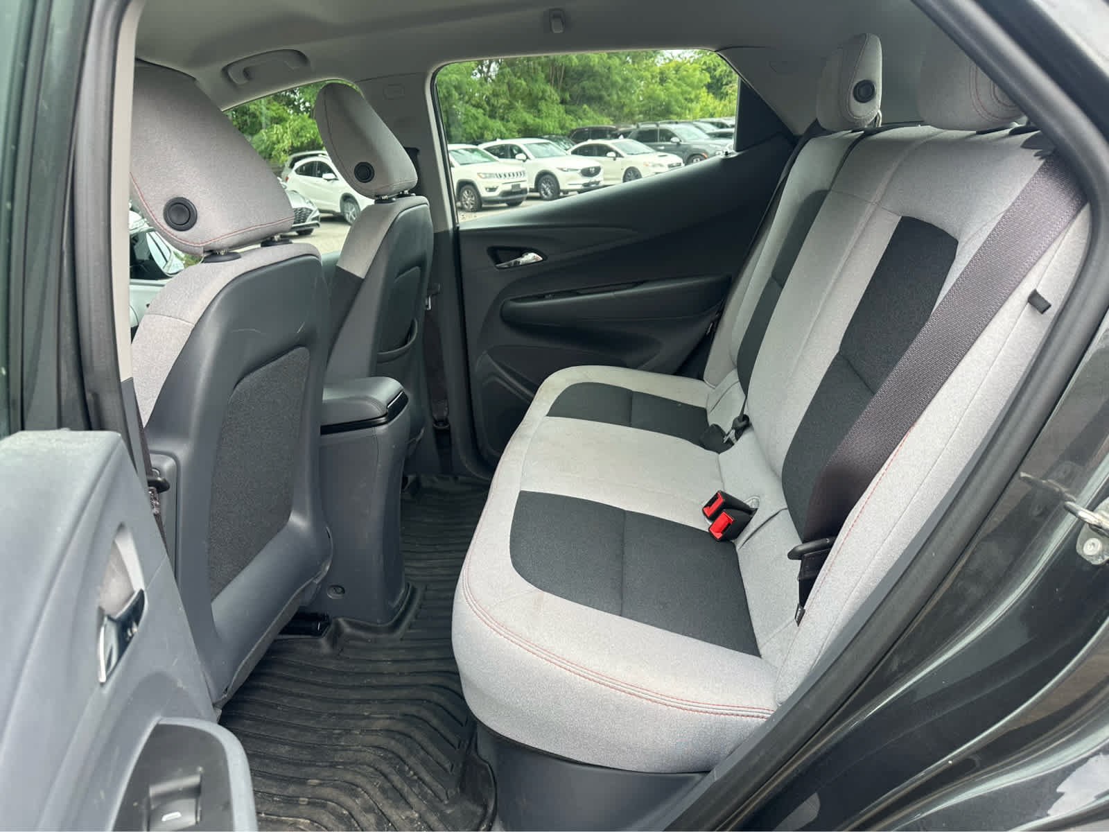 Used 2017 Chevrolet Bolt LT FWD image 22