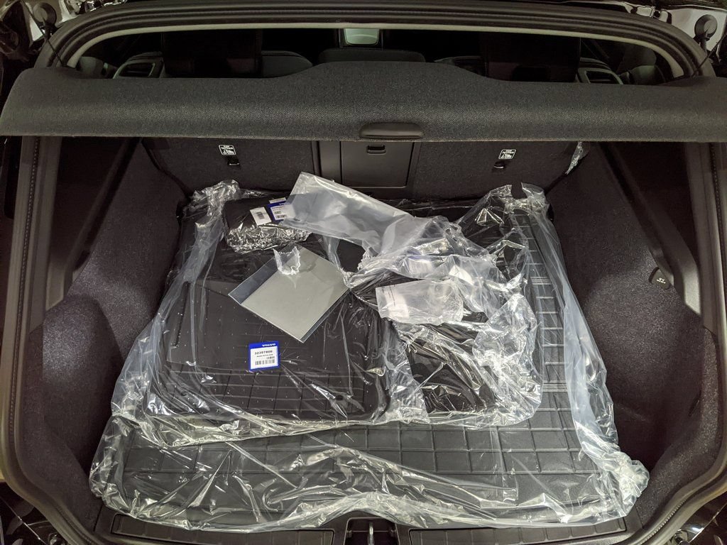 New 2026 Volvo XC40 B5 Plus w/ Climate Package AWD/4WD image 26