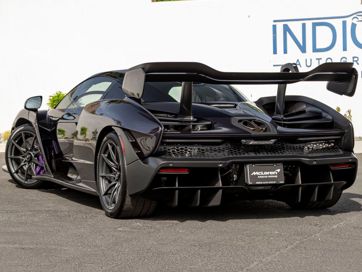Used 2019 McLaren Senna RWD image 9