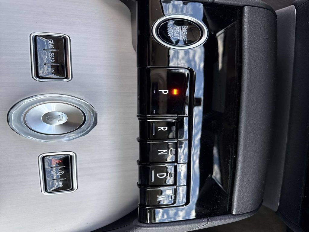 New 2026 Lincoln Navigator Reserve AWD/4WD image 32