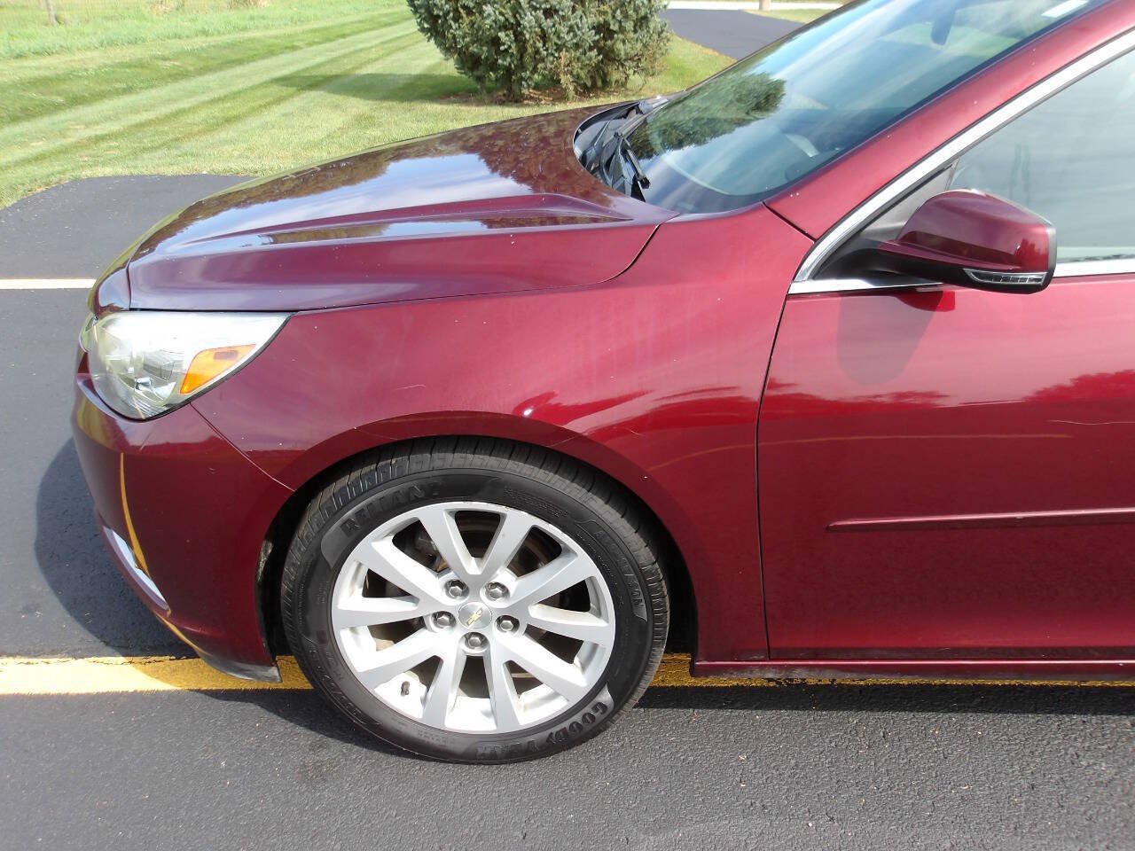 Used 2015 Chevrolet Malibu LT FWD image 30