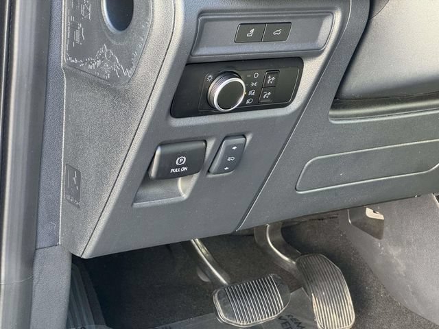 Used 2024 Ford Expedition XLT AWD/4WD image 28