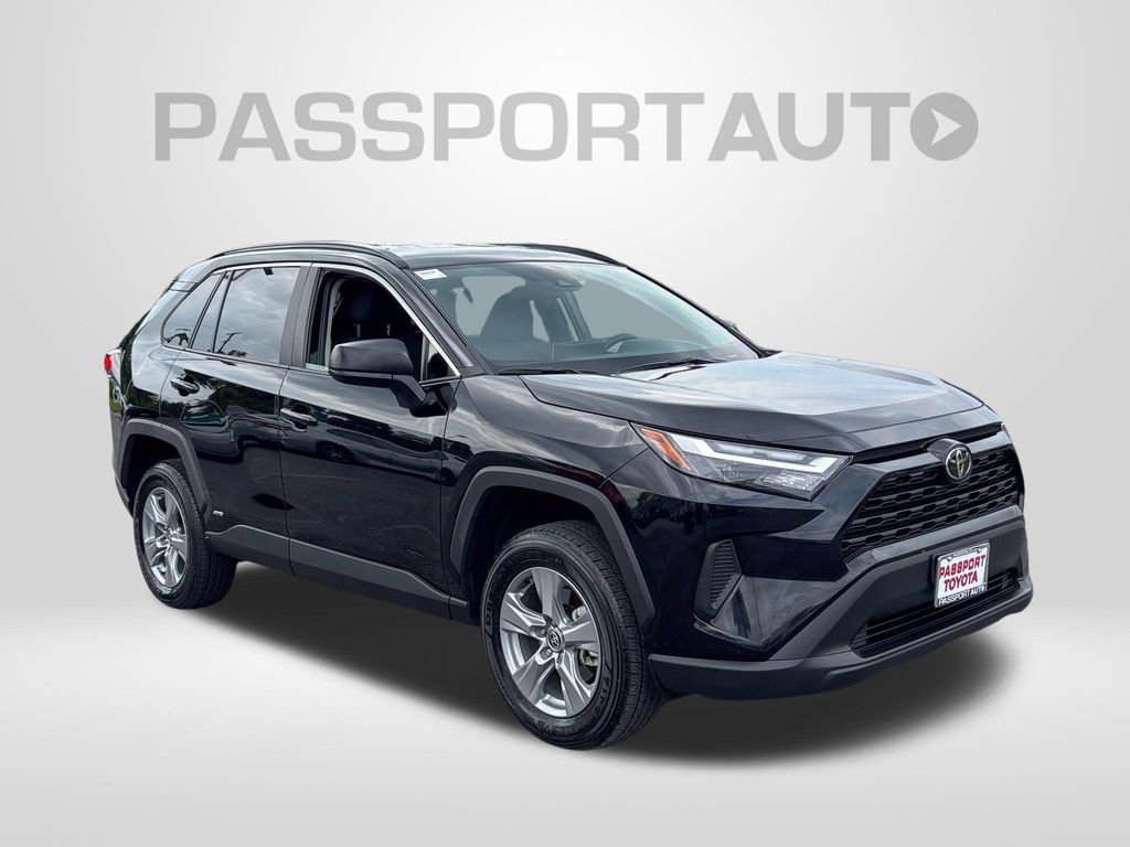 Certified 2025 Toyota RAV4 LE AWD/4WD image 10