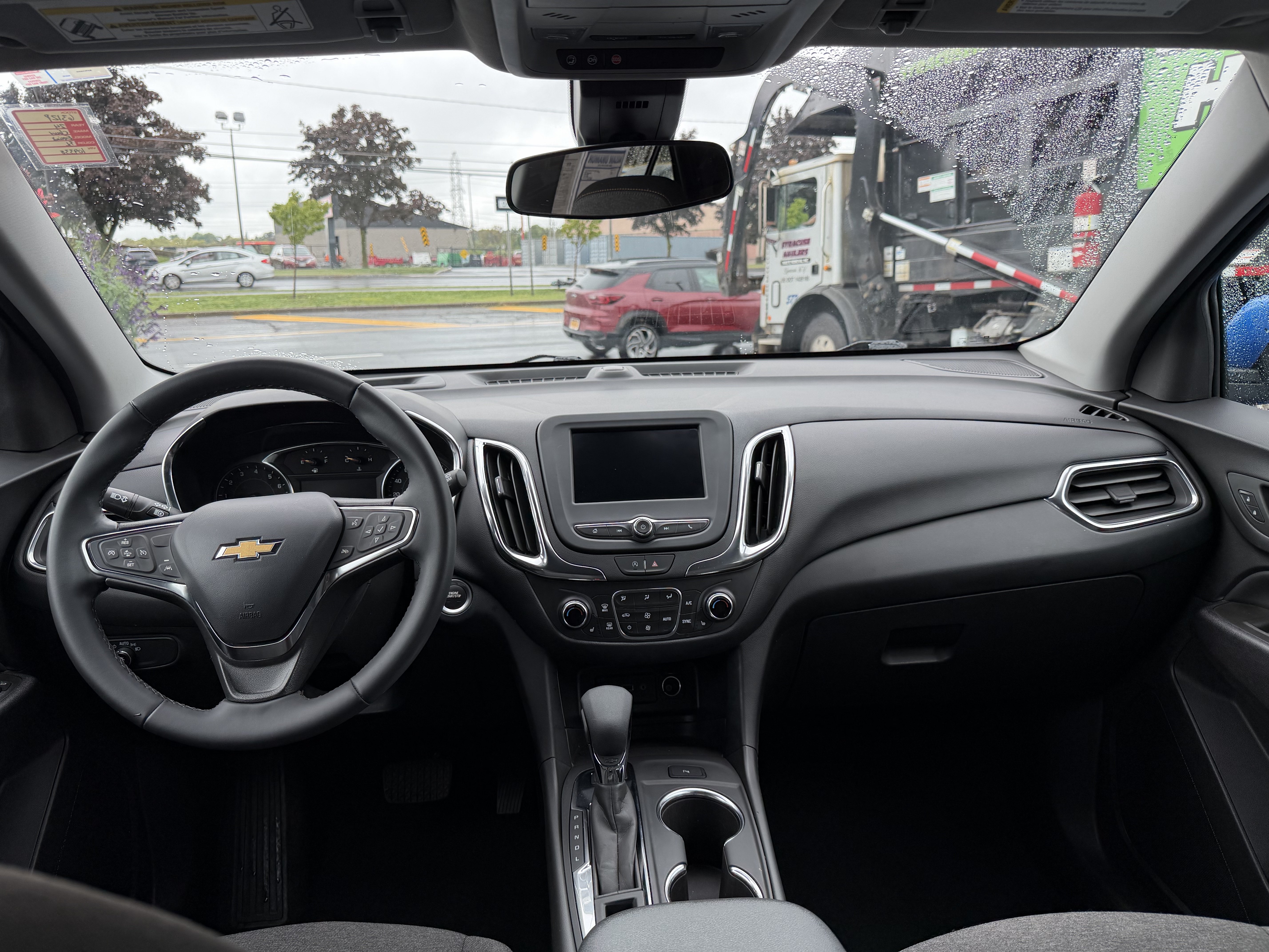 Used 2024 Chevrolet Equinox LT AWD/4WD image 11