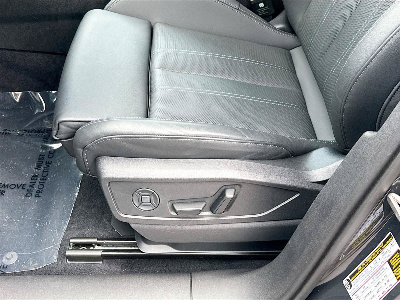 Certified 2025 Audi Q5 Premium Plus w/ Premium Plus AWD/4WD image 20