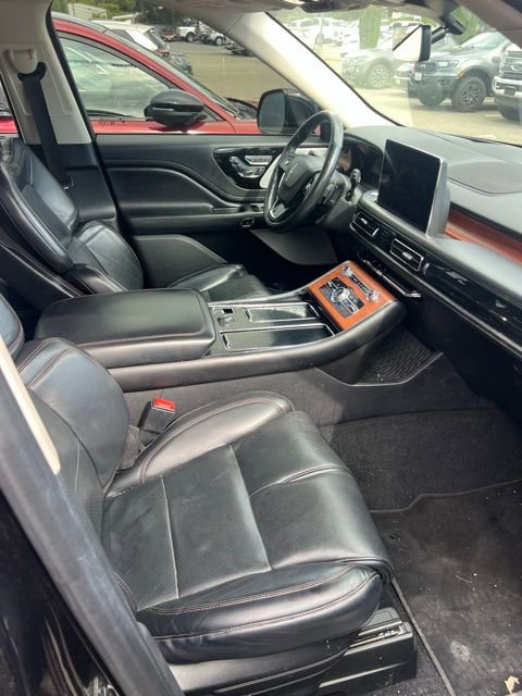 Used 2020 Lincoln Aviator Reserve w/ Equipment Group 202A AWD/4WD image 6