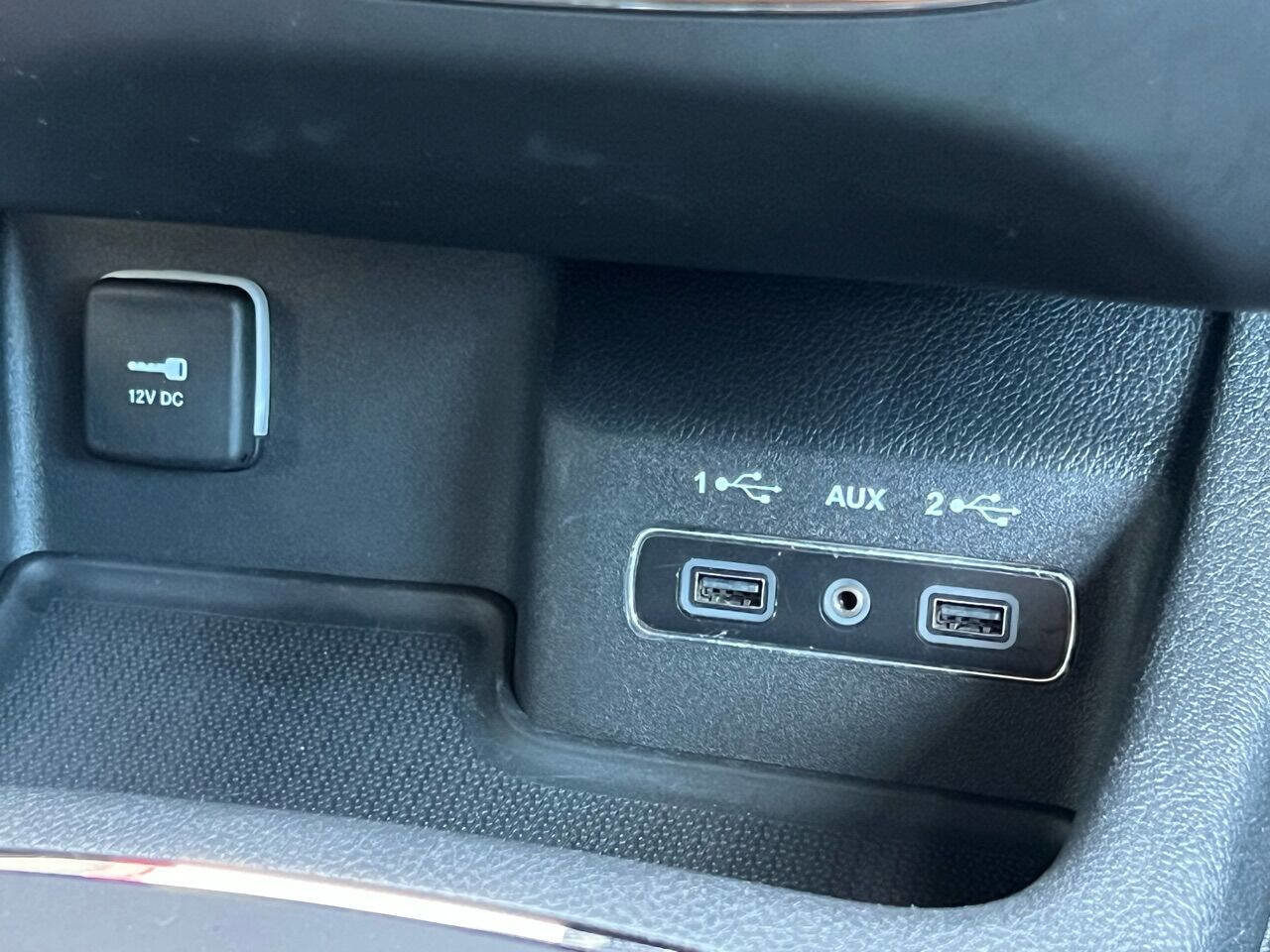 Used 2019 Dodge Durango R/T w/ Technology Group image 35