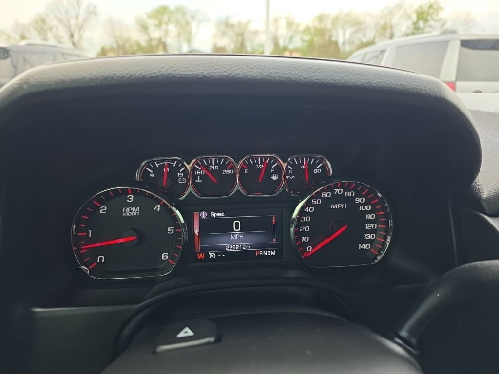 Used 2016 GMC Yukon SLT AWD/4WD image 18