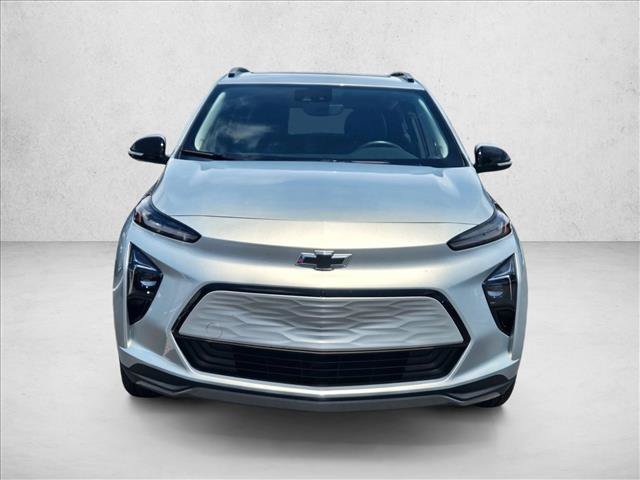 Used 2023 Chevrolet Bolt EUV Premier w/ Sun & Sound Package FWD image 2