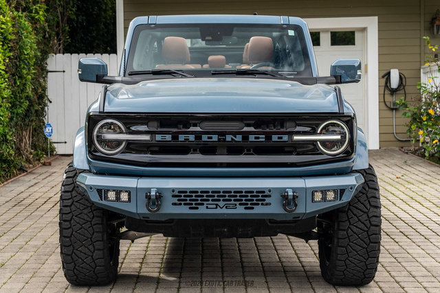 Used 2023 Ford Bronco Outer Banks AWD/4WD image 13