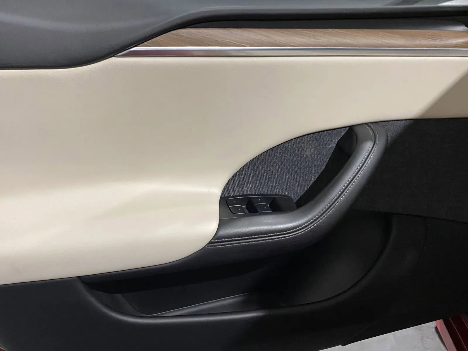 Used 2021 Tesla Model S Plaid image 12