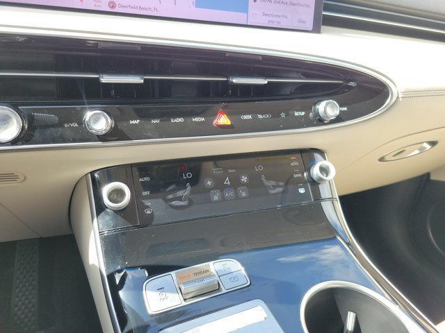 Certified 2026 Genesis GV70 2.5T AWD/4WD image 25