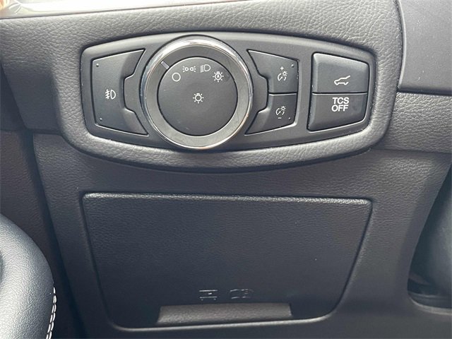 Used 2024 Ford Edge Titanium image 17