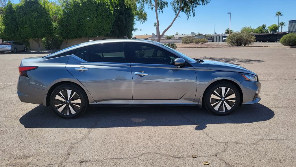 Used 2020 Nissan Altima 2.5 SV FWD image 10