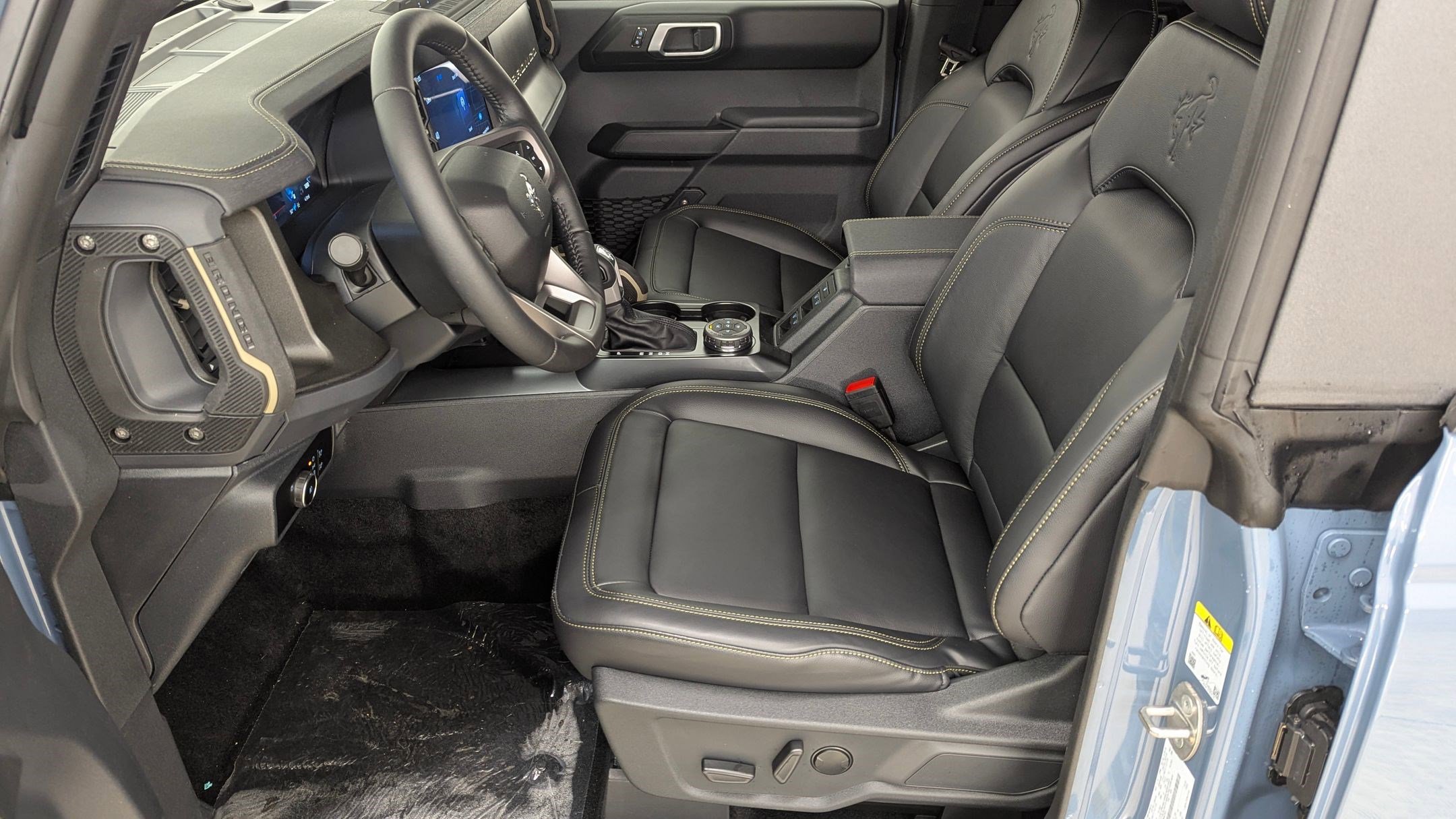 New 2025 Ford Bronco Badlands w/ Sasquatch Package image 4