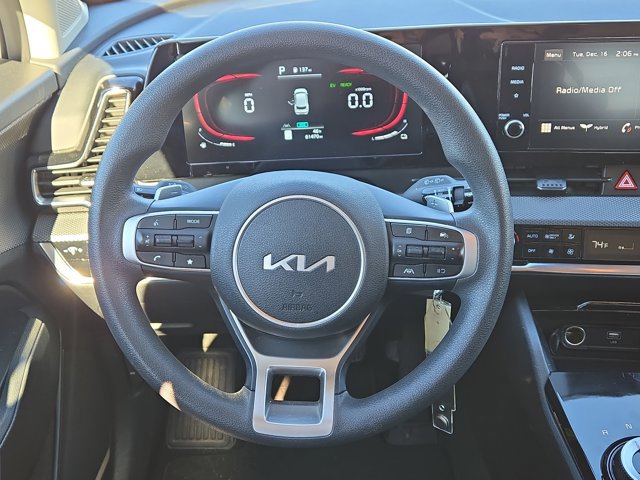 Used 2023 Kia Sportage LX image 19